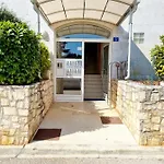 Sea View App Mirta Umago